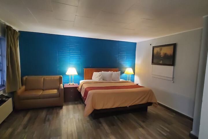 Blue Haven Motel I-75 North Exit 128 & 129