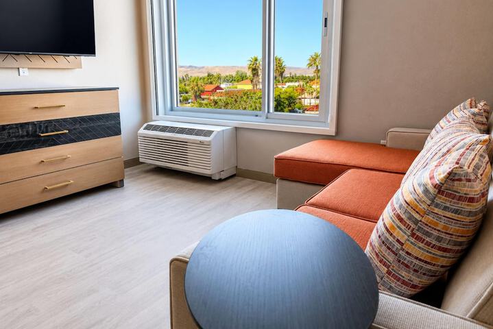 La Quinta Inn & Suites by Wyndham Tracy