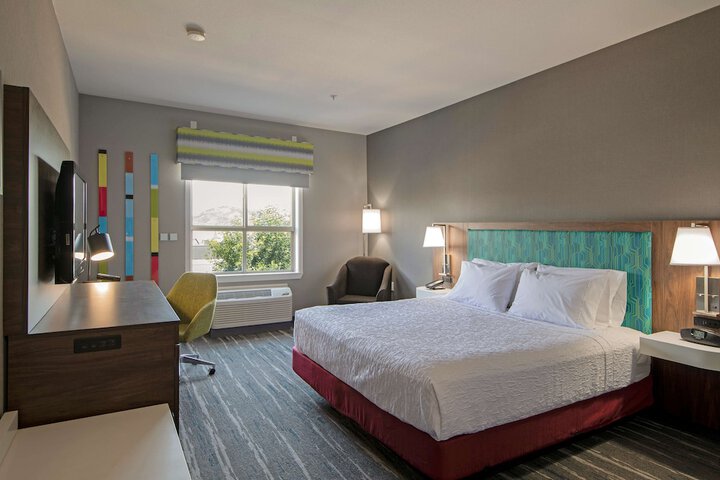 Room 28 of 45