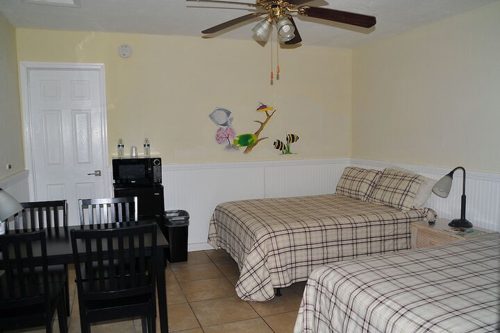 Room 16 of 26