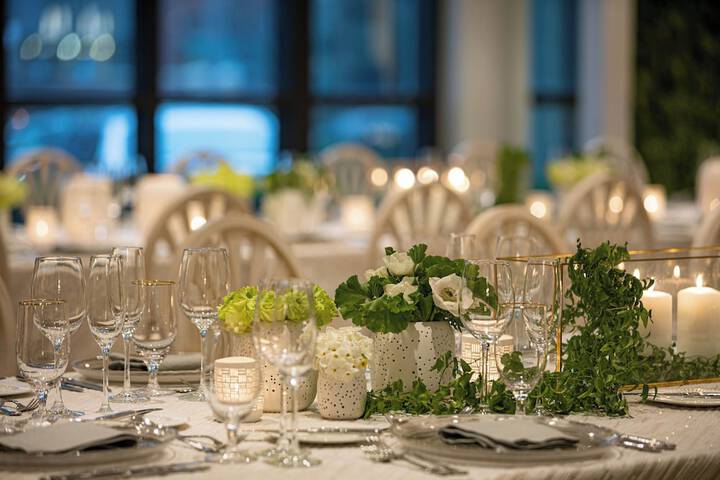 Ballroom/Hall 102 of 115