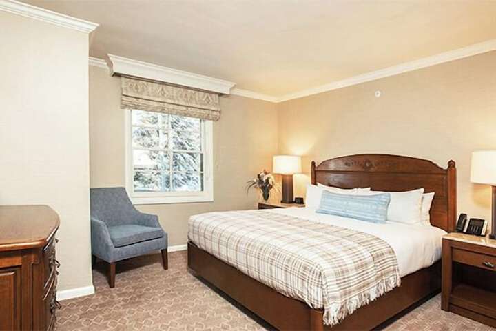 Room 42 of 138