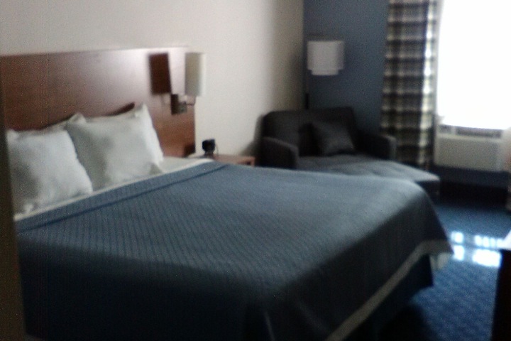 Room 9 of 18