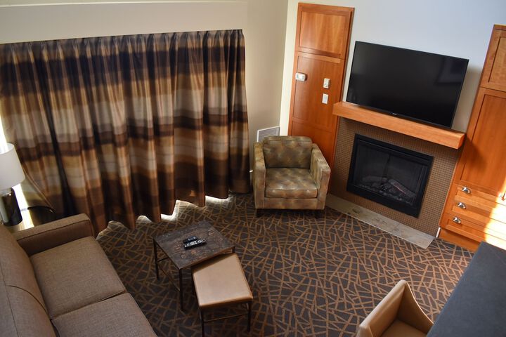 Room 14 of 28