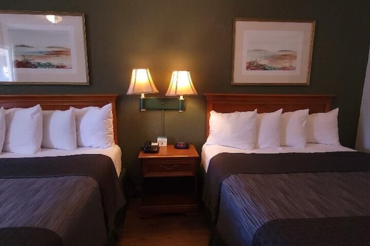 Room 17 of 59