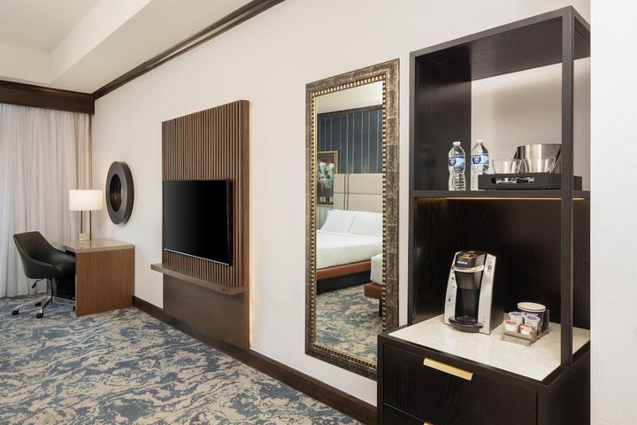 Hilton Dallas / Rockwall Lakefront