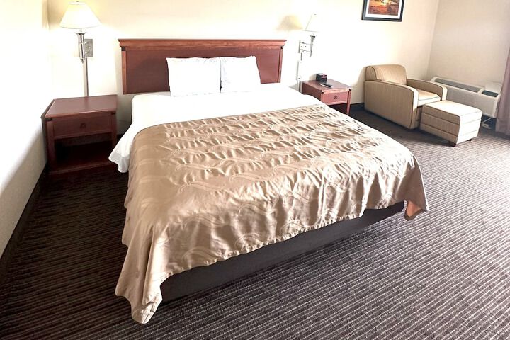 Room 99 of 163