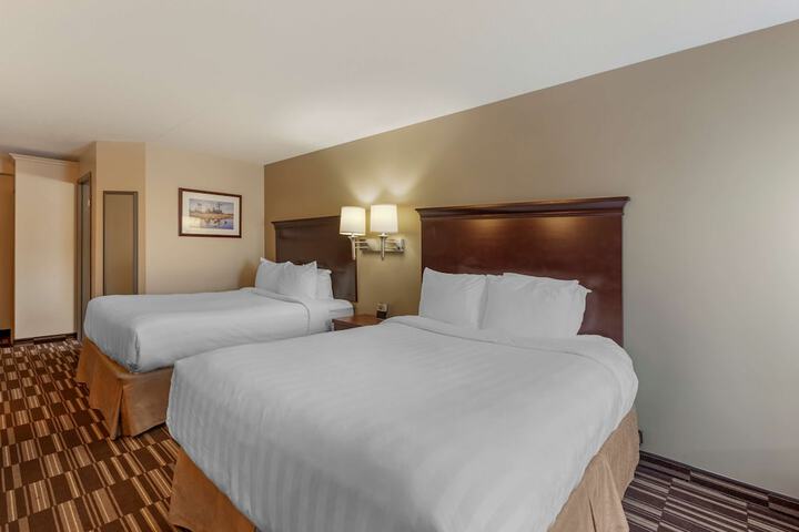 Room 16 of 28