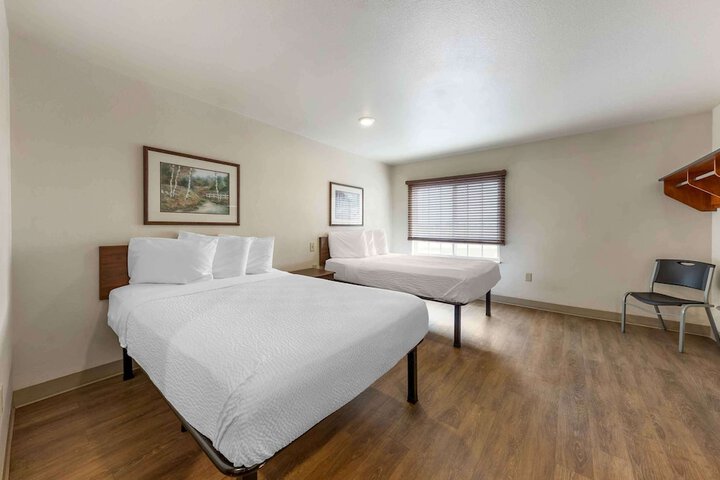 Room 6 of 22