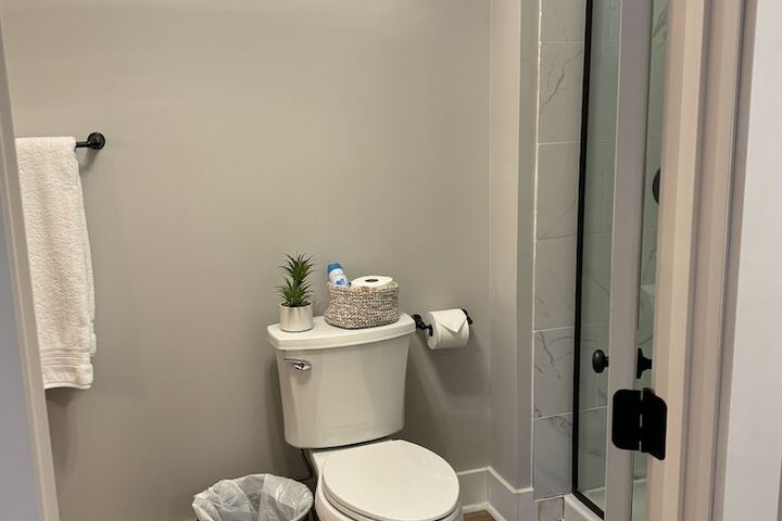 Hermann Crown Suites