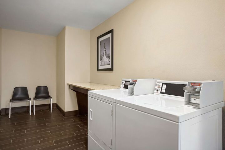 Room 20 of 29