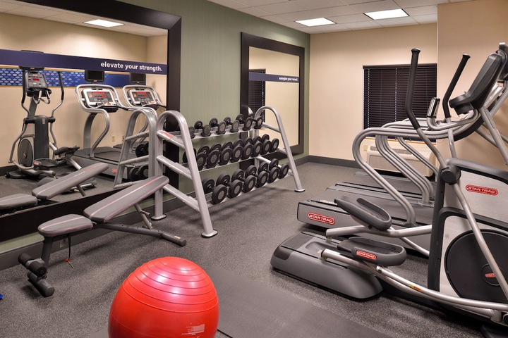 Hampton Inn & Suites Ontario