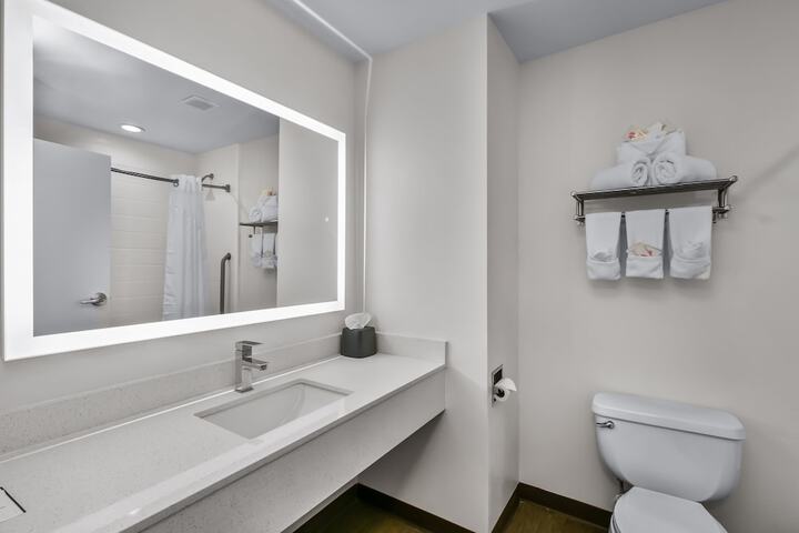 Room 42 of 58