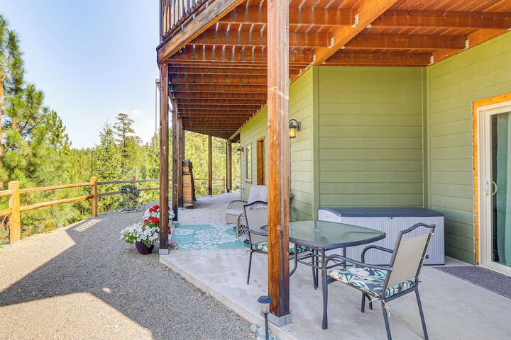 Cozy Eureka Getaway - Hike Bike, Hunt & Fish!