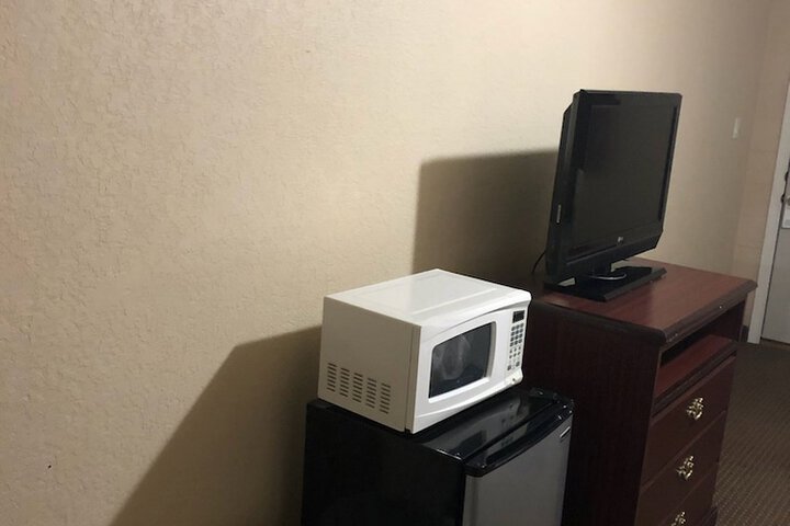 Room 7 of 15