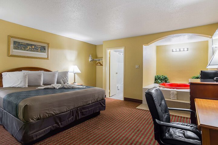 Room 19 of 32