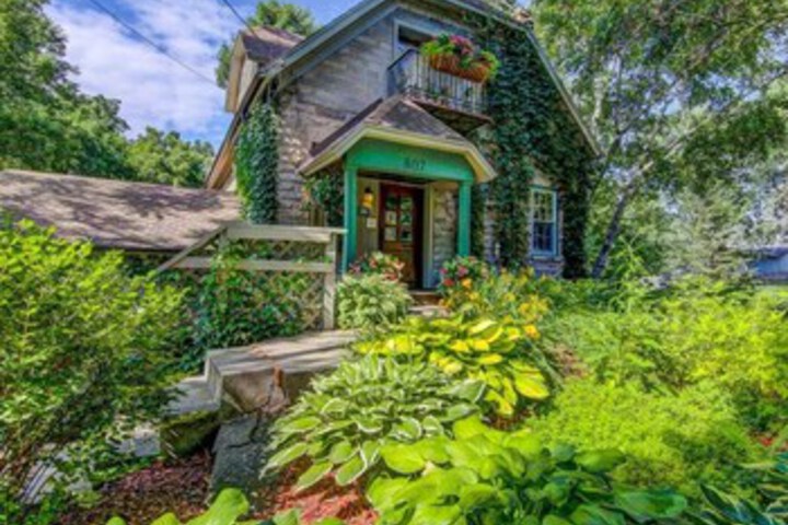 James Mulvey Carriage House Inn