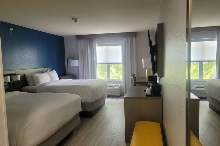 Comfort Inn & Suites Dothan Northside Plaza