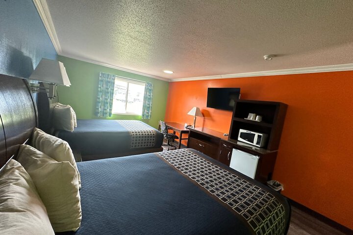 Room 30 of 53