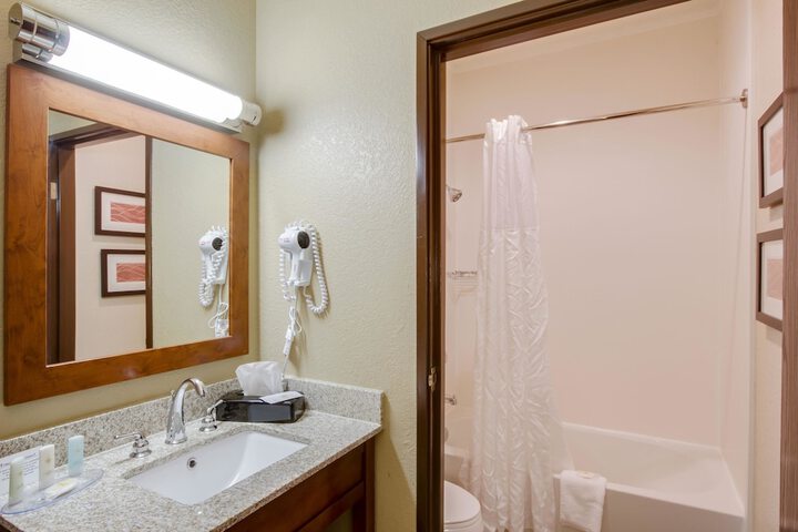 Room 29 of 38