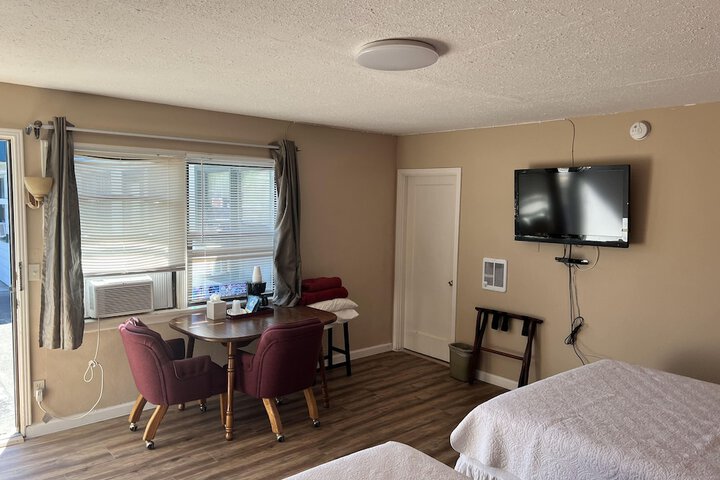 Room 17 of 51