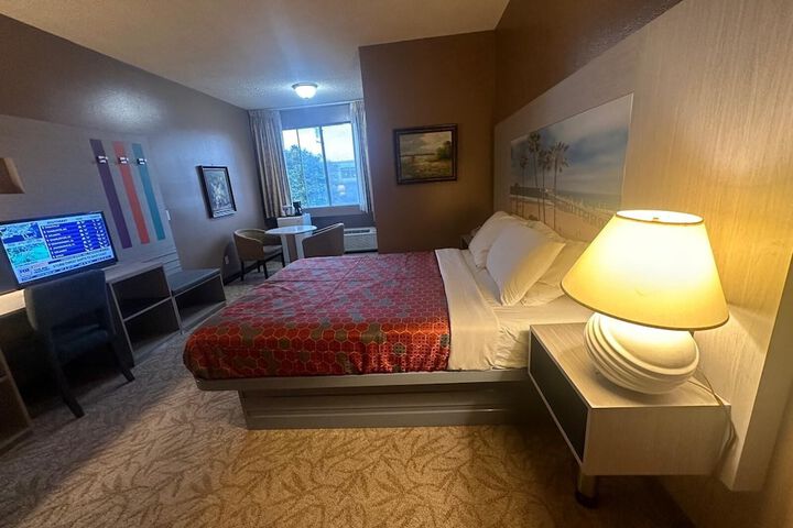 Room 19 of 28