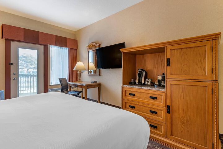 Kathryn Riverfront Inn an Ascend Collection Hotel