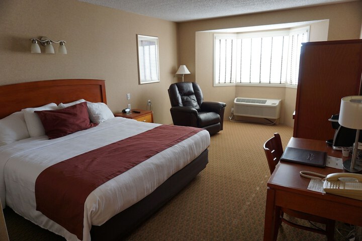 Room 18 of 33