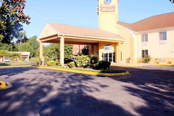 Hotel 2 of 58