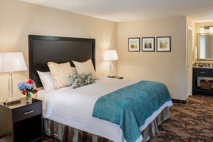 Port Inn & Suites Kennebunk an Ascend Collection Hotel