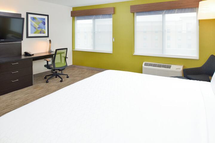 Room 40 of 52