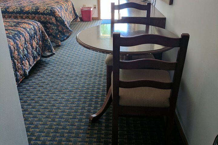 All Seasons Motel