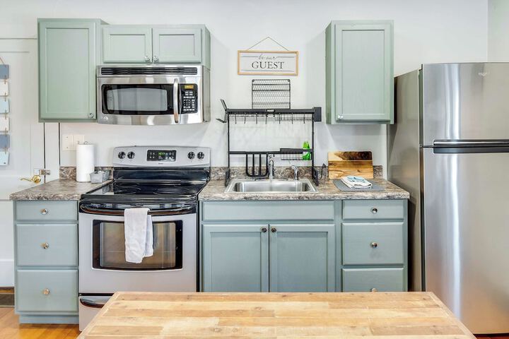 Bright Brevard Home Near Downtown & Trails