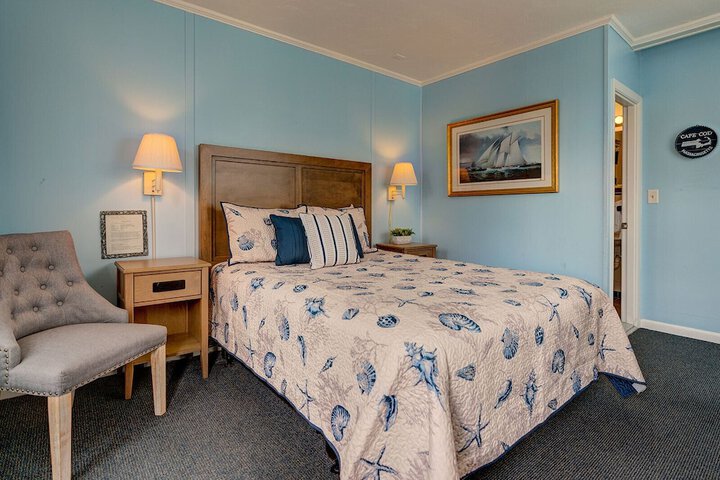 Room 4 of 10