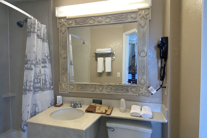 Room 21 of 31