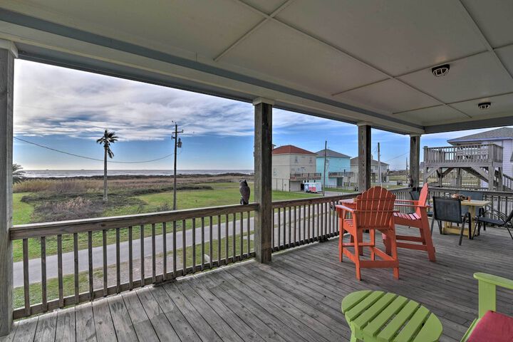 Ocean View & Grill: Crystal Beach Bungalow!