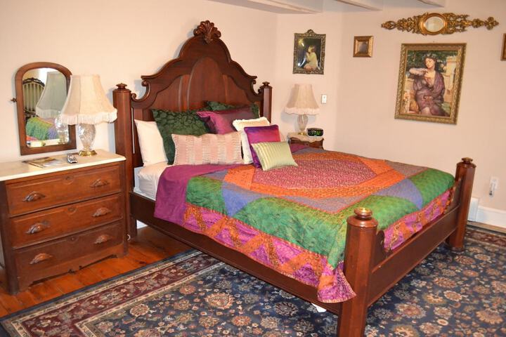 Room 33 of 51