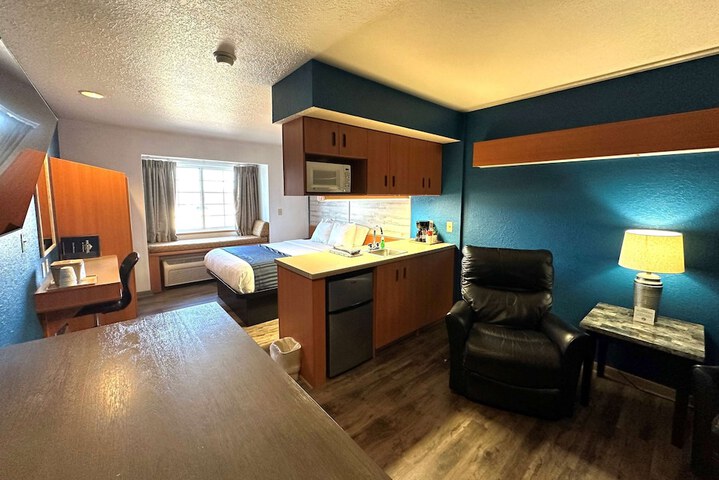 Microtel Inn & Suites by Wyndham Tomah