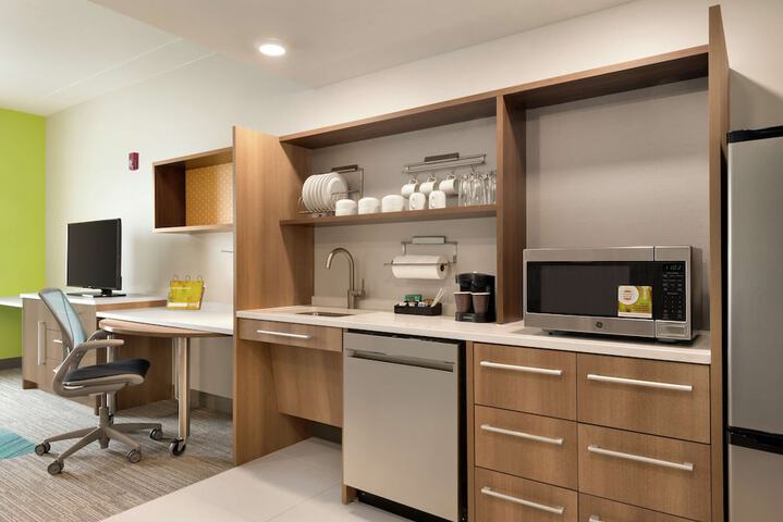 Room 10 of 31