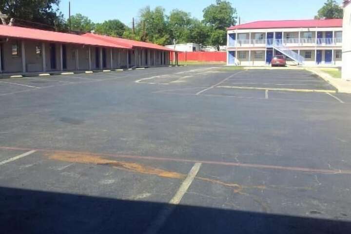 Property Grounds 50 of 52