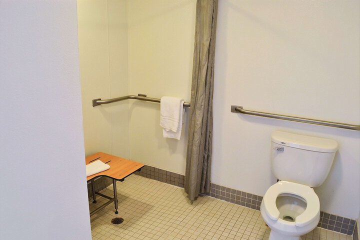 Room 21 of 40