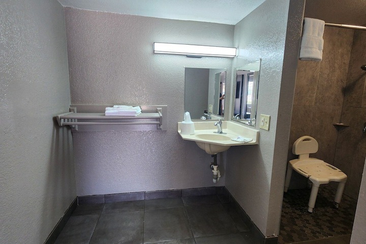 Motel 6 Conroe TX