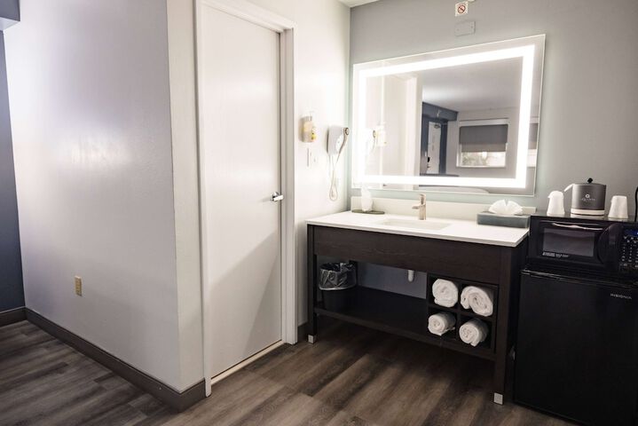 Room 53 of 56