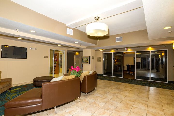 Hotel 2 of 42