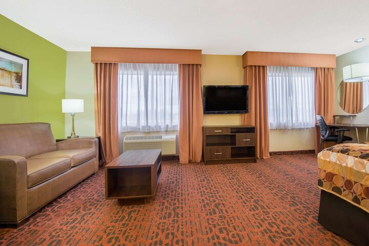 Room 7 of 14