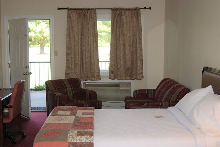 The Golf Inn at QC Resort and RV
