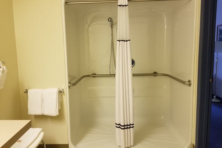 Room 10 of 31