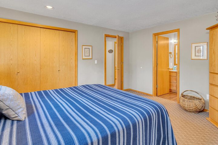 Room 28 of 44