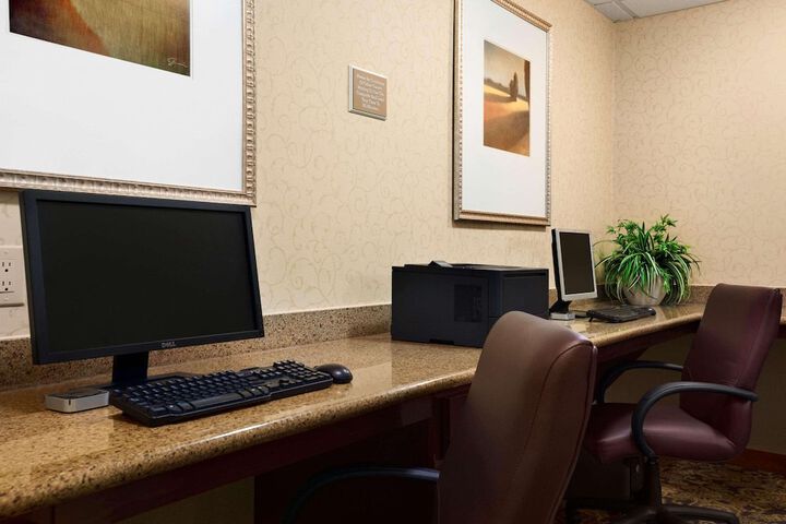 Business Center 46 of 47