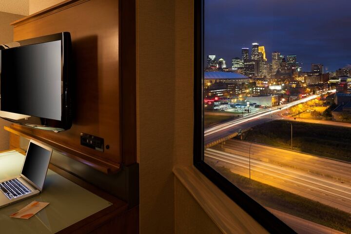 Room 42 of 79